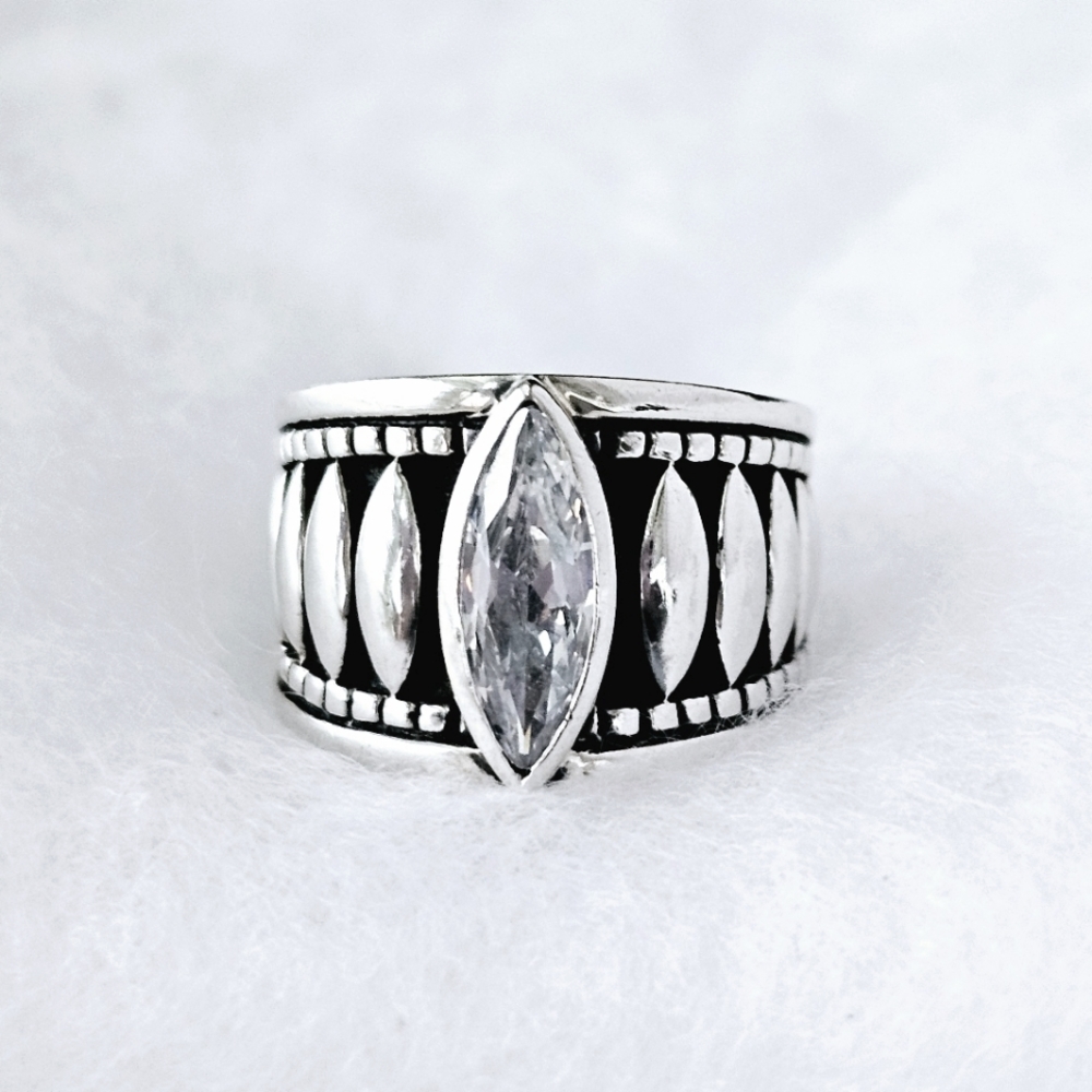 Silpada Very Rare Sterling Silver Marquis Cubic Zirconia Ring Size 8  R1293